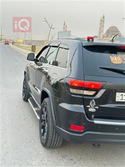 جیپ گراند شیرۆکی